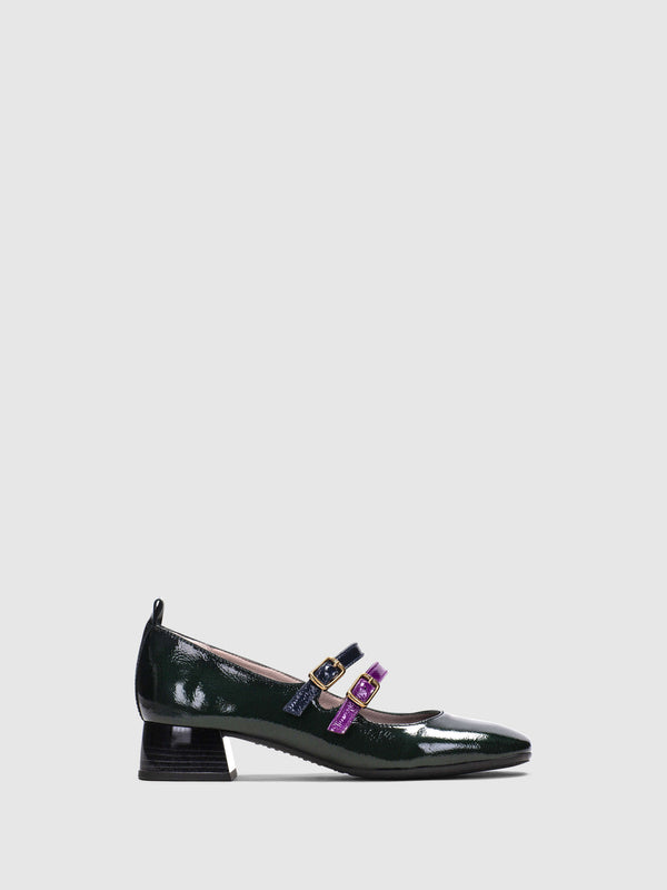 Sapatos com Fivela em Verde